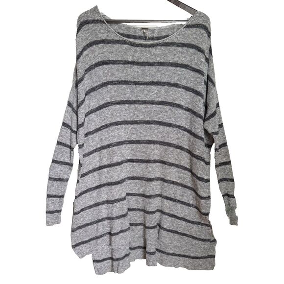Free People Shipping News gray oversized sweater Women’s M lightweight beachy - Picture 1 of 6